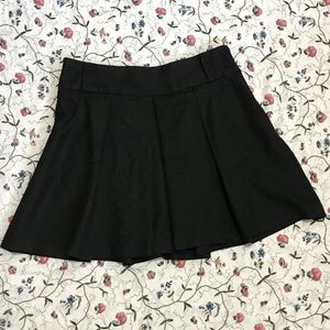pleated schoolgirl skirt w/ pockets